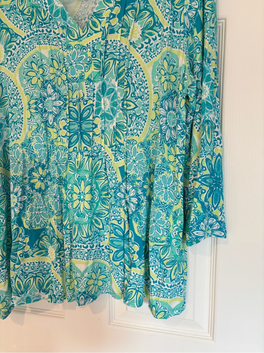 Ruby Rd. Turquoise and Lime Floral V-Neck 3/4 Sleeve Tunic - Large - Picture 4 of 11